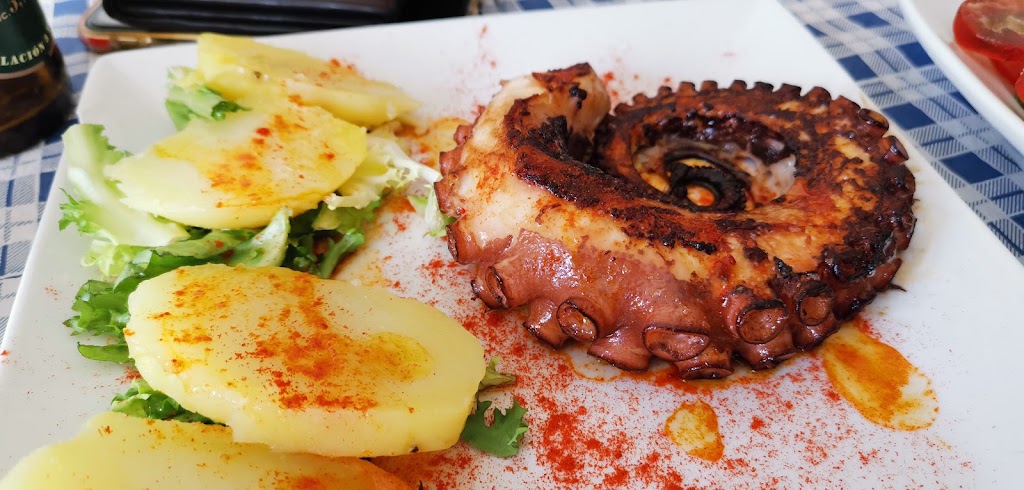 Restaurante El Jolivert — Comida y bebida