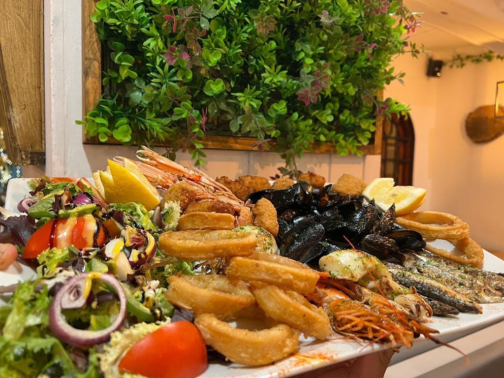 La sangria bar & grill — Comida y bebida