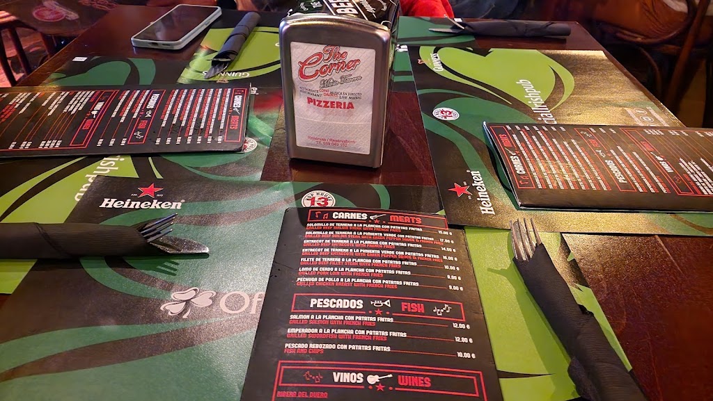 The Corner Music Tavern — Carta