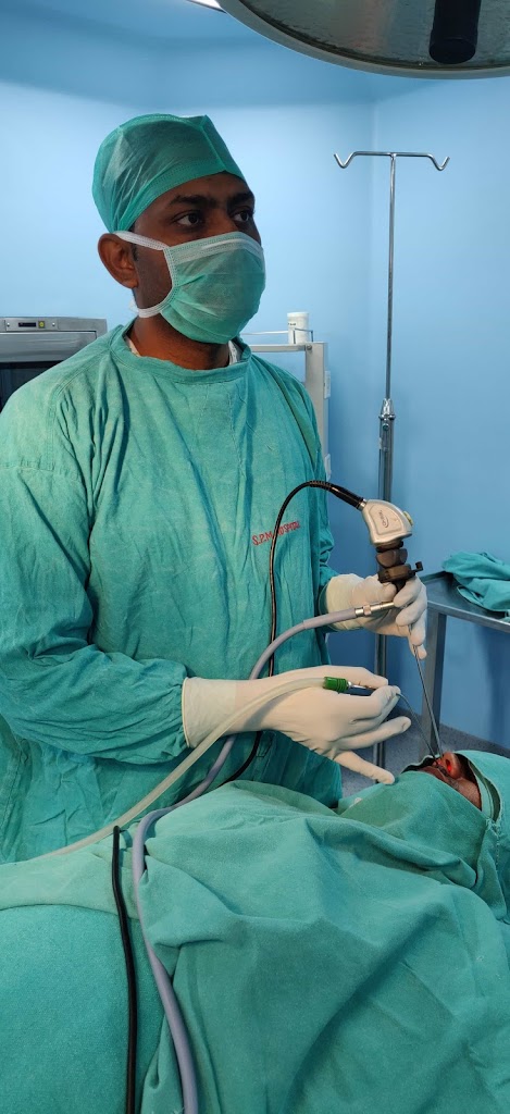Dr. Dr Madhukar Vashisth Ent Specialist In Kanpur Expert Endoscopic Surgeon One Stop For All Ent Related Problems