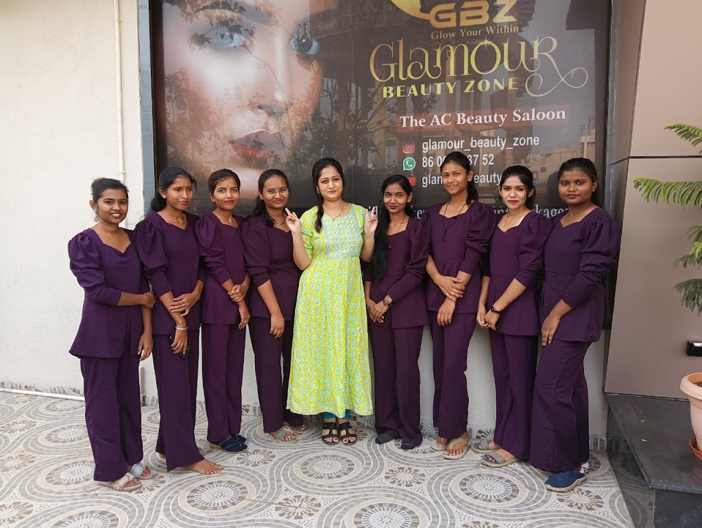 Glamour Beauty Zone And Academy Best Beauty Parlour In Washim Best Makeup Artist In Washim Best Nail Artist