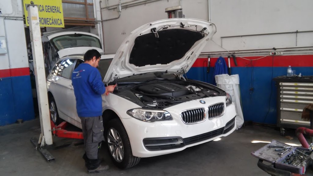 Carrocerias Alcas S L — Taller
