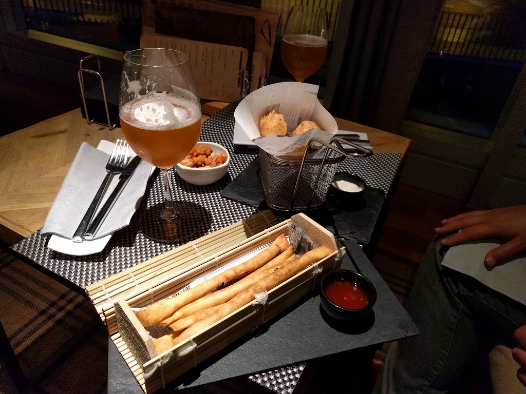The Roof Terrace - 37th Gastro Pub by abba Playa de Gijon — Comida y bebida