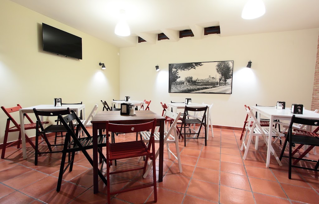Churreria Cafeteria L'Empedra — Ambiente