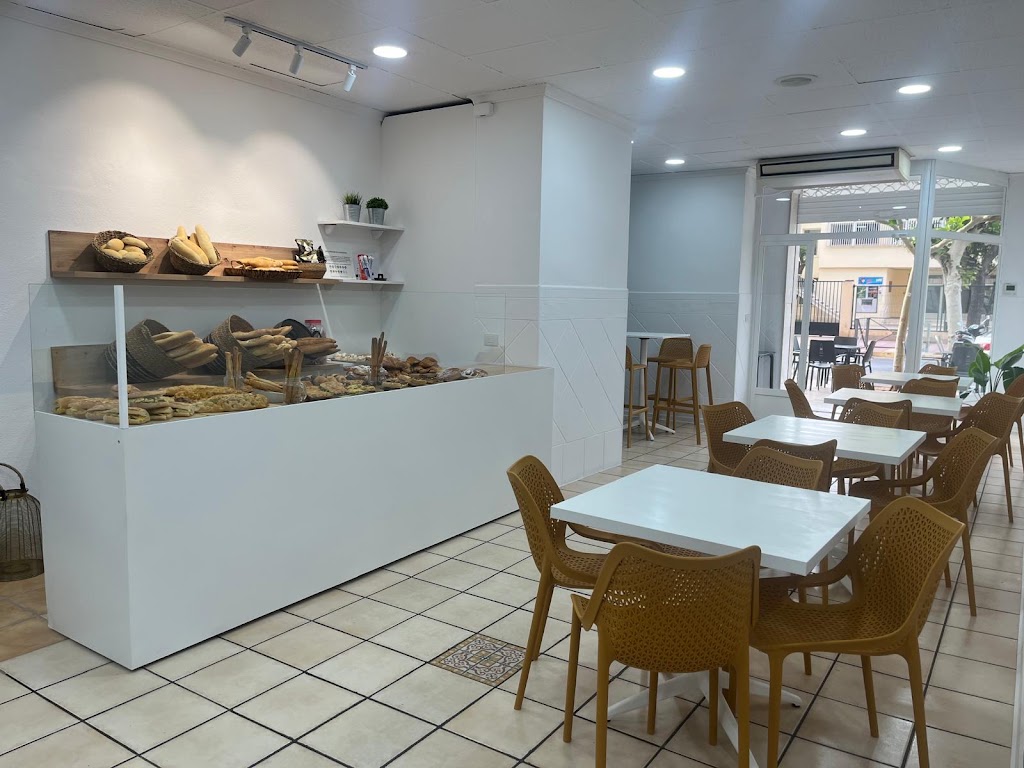 Cafeteria panaderia mia — Ambiente