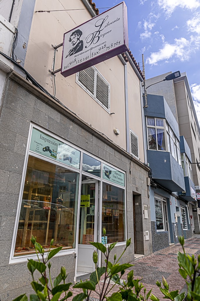 Libreria Becquer
