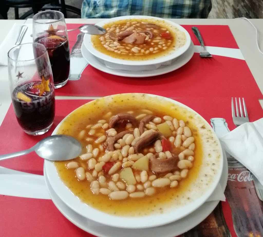 Villadeite Restaurante Gallego — Comida y bebida