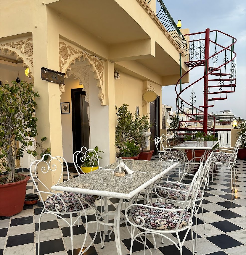 Jalsa Lake View Veg Restaurant Cafe Udaipur Restaurants In Udaipur