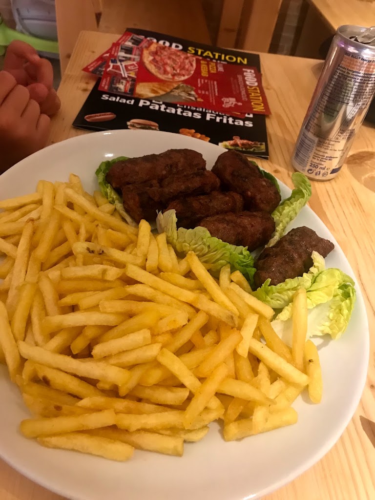 Food Station (1-2-3) — Comida reconfortante