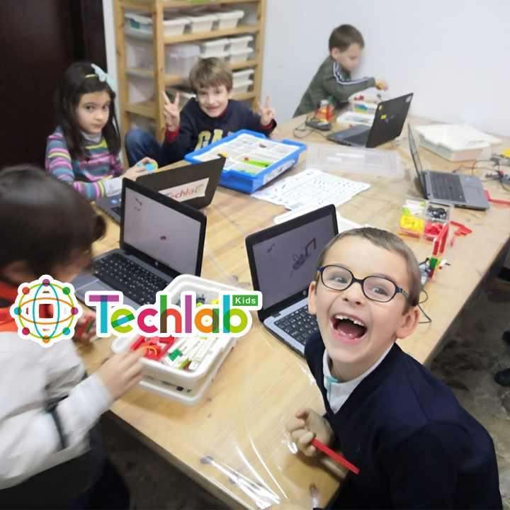 Techlab Kids | Extraescolares y Casales de robotica infantil STEAM