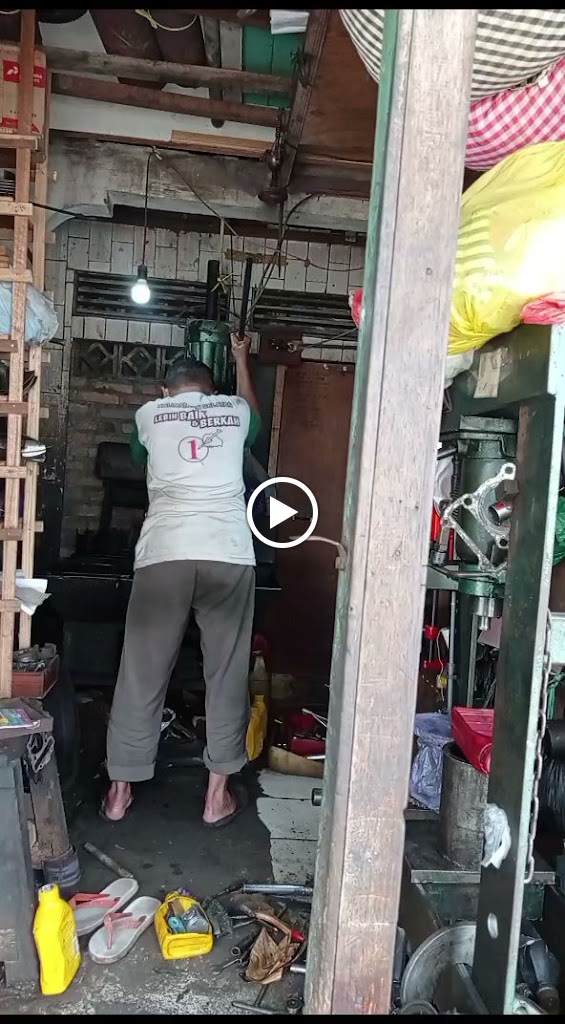 Bengkel sepeda motor