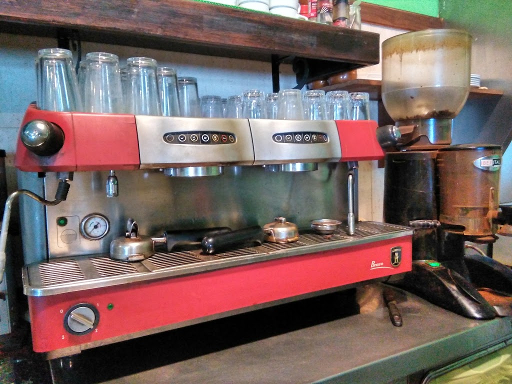 Bar Tres Conchas "El Pelao" — Del propietario