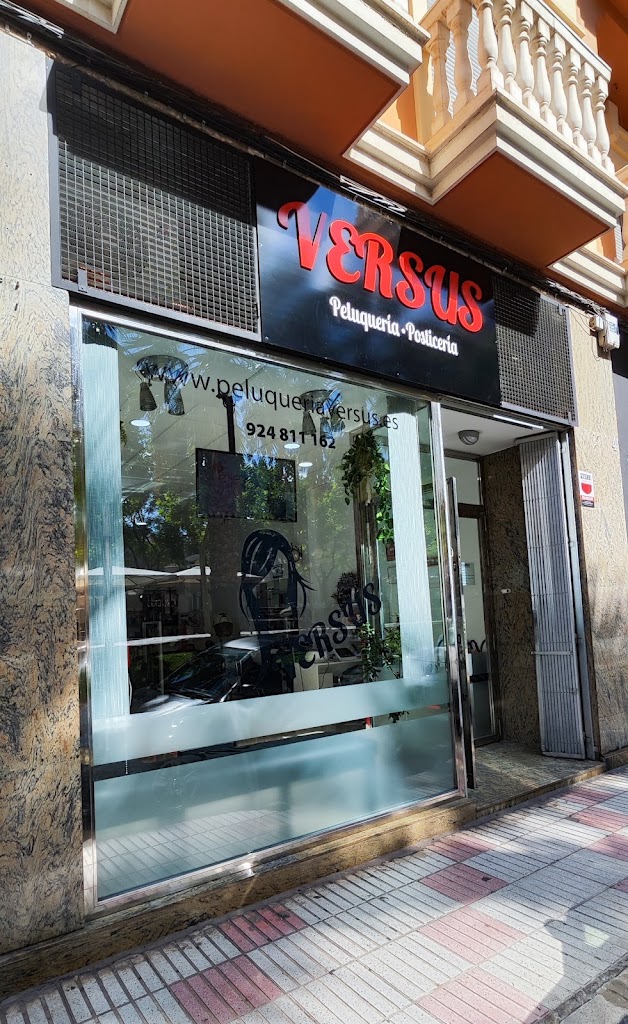 Peluqueria Versus — Exterior