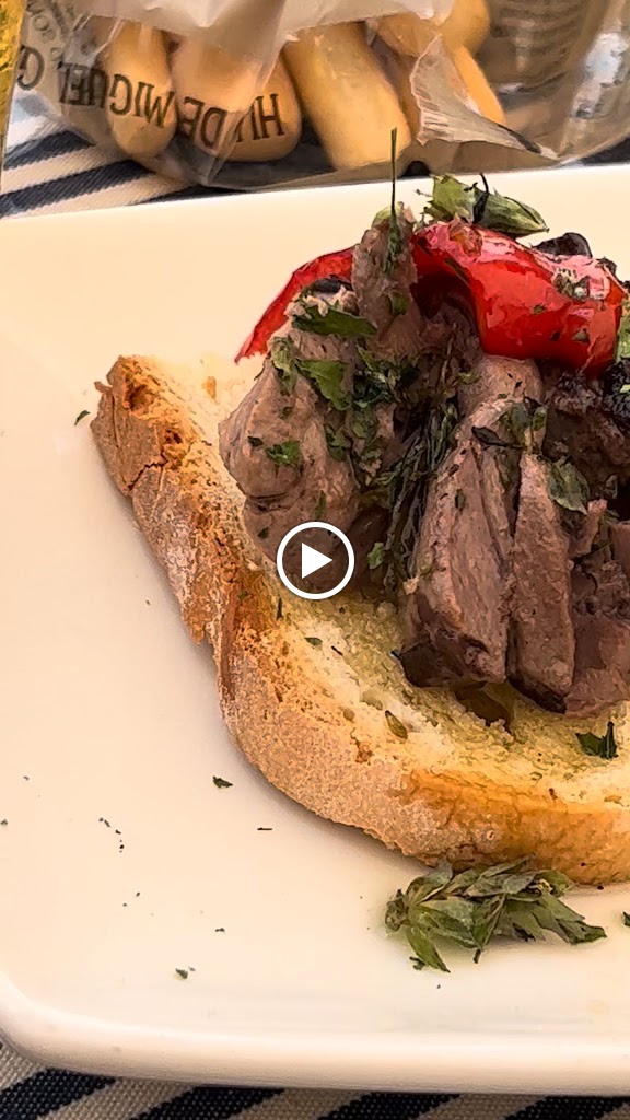 Snack Bar Puerta Cai — Videos