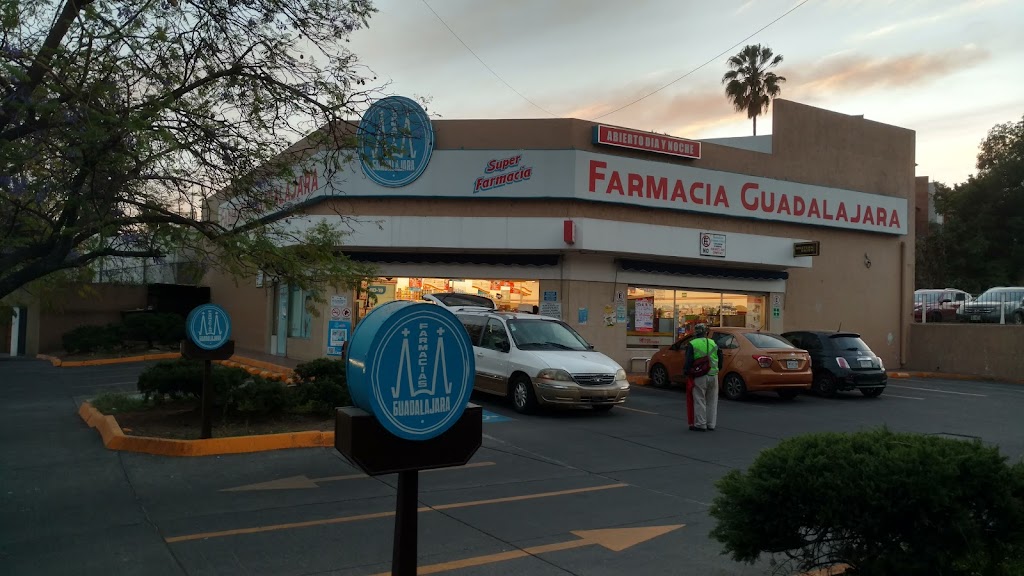 Farmacias Guadalajara Jacarandas