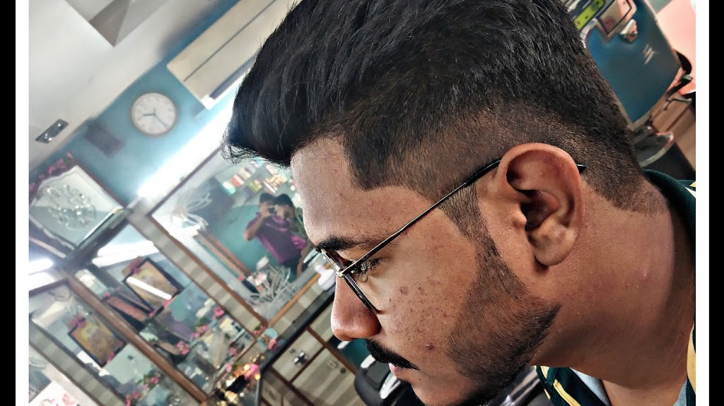 Rakas Family Salon Spa