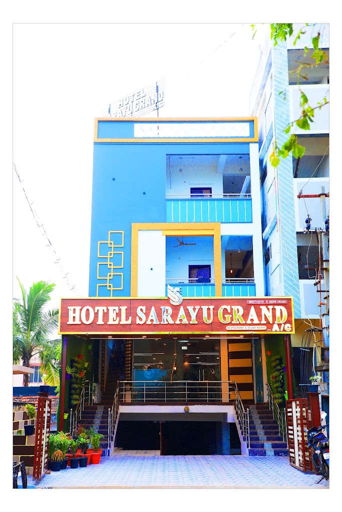 Hotel Sarayu Grand