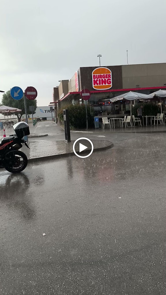 Area de Servicio Valles COMO — Videos