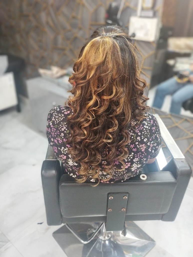 Lisa Hair Beauty Salon Only For Ladies