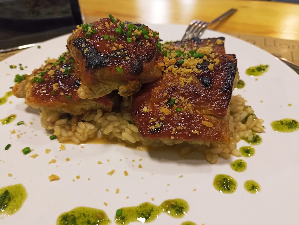La llama — Comida y bebida