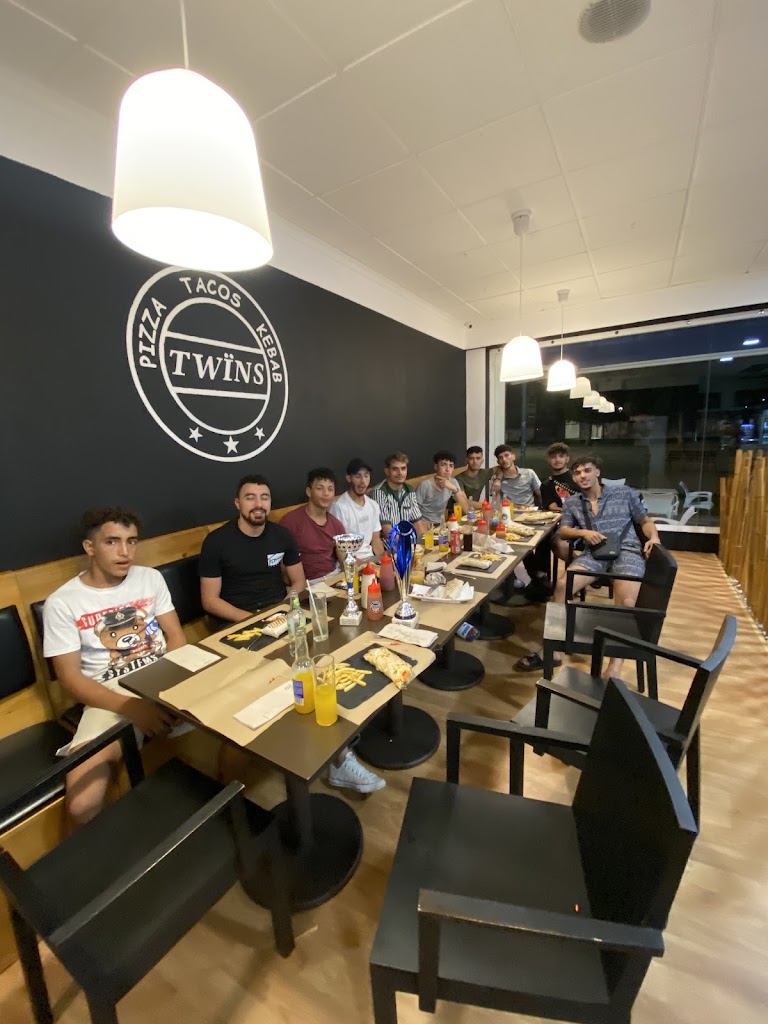 Restaurant TWINS — Ambiente