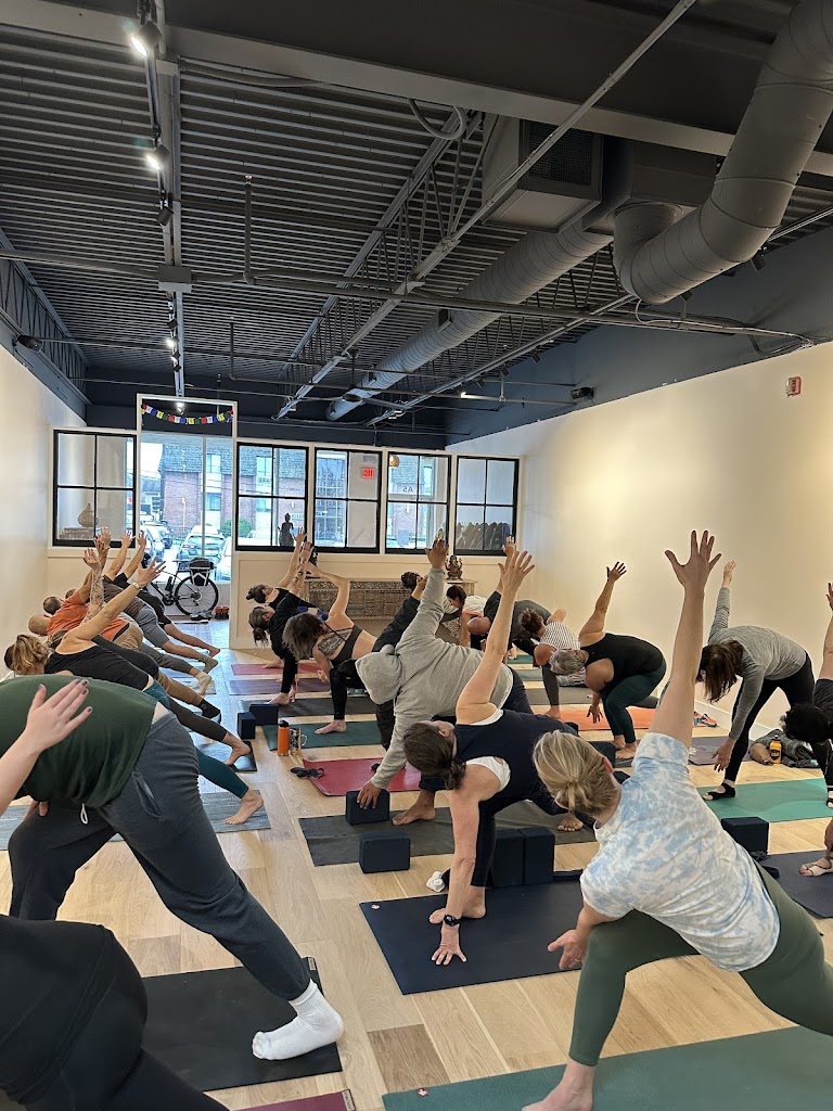  Jala Studio Yoga & Art