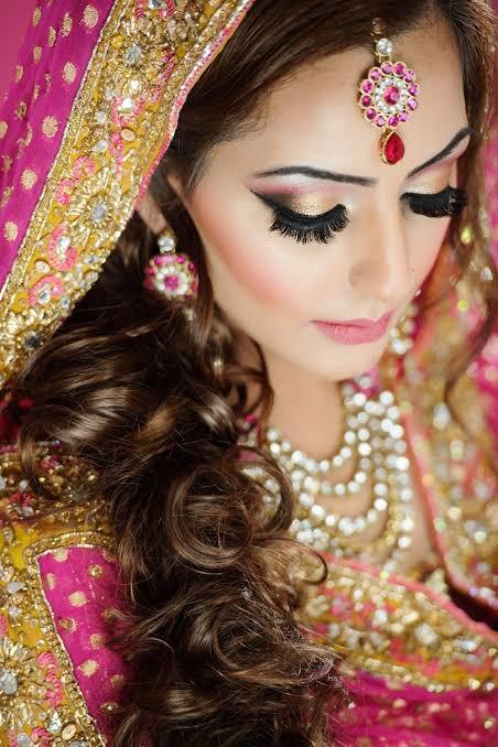 Dazzling Diva Ladies Hair Beauty And Makeup Beauty Parlour Velsao Pale Goa