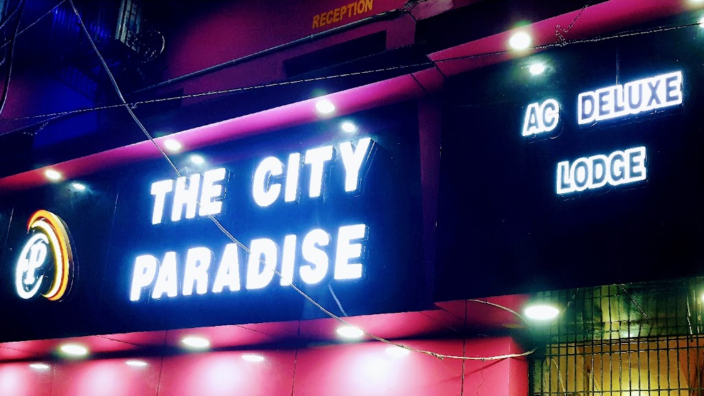 Lodge City Paradise Ac Delux