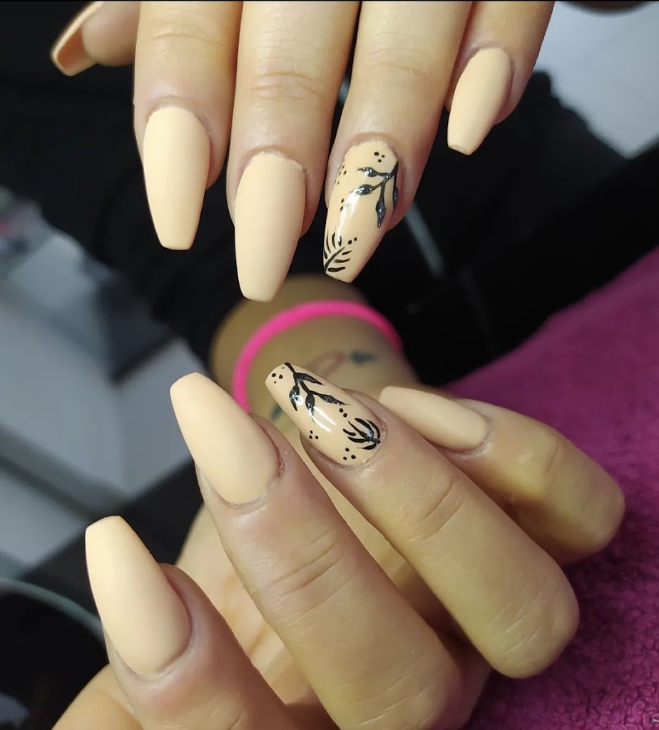 AXL Nails *NailZArt & BeautySalon*