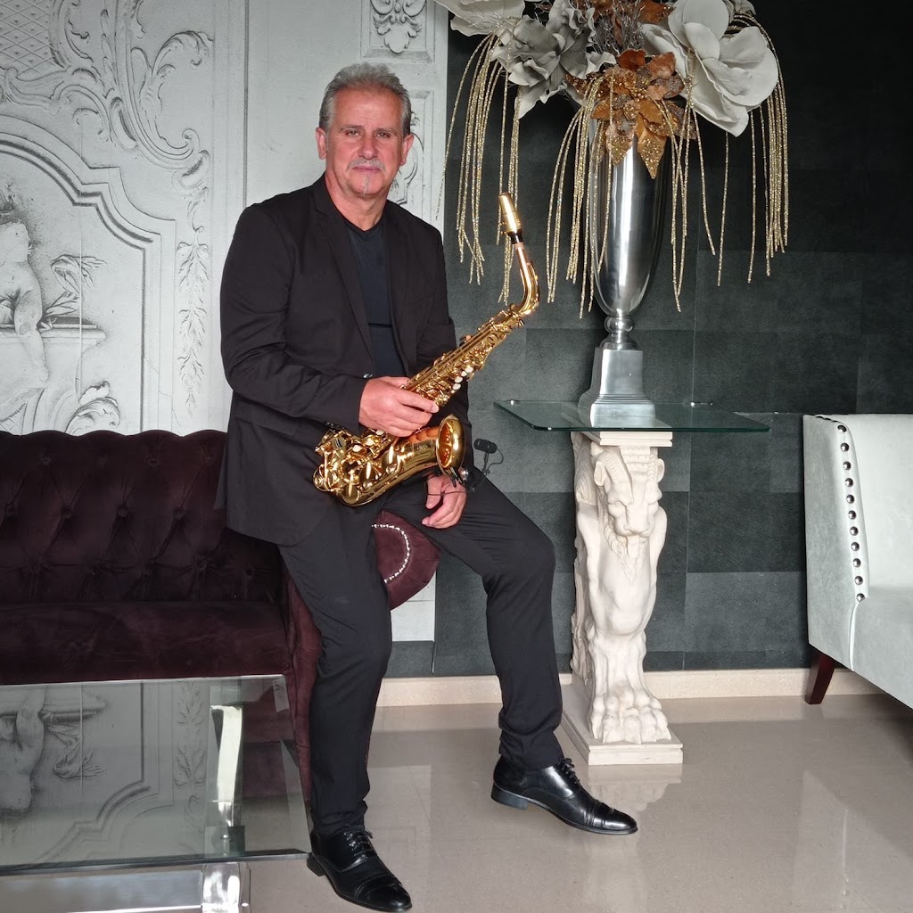 Saxofonista. Juan Carlos Roque.