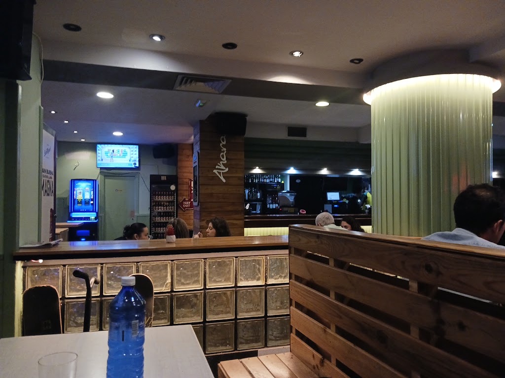 AKARA Unzaga BurgerBar Eibar — Ambiente
