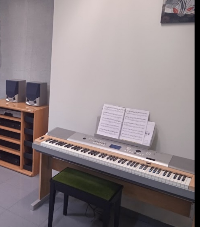 Academia de Musica La Clave — Piano