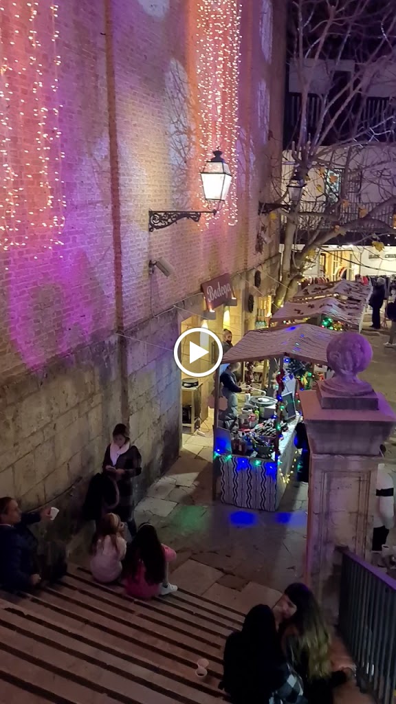 Parquing Poble Espanyol — Videos