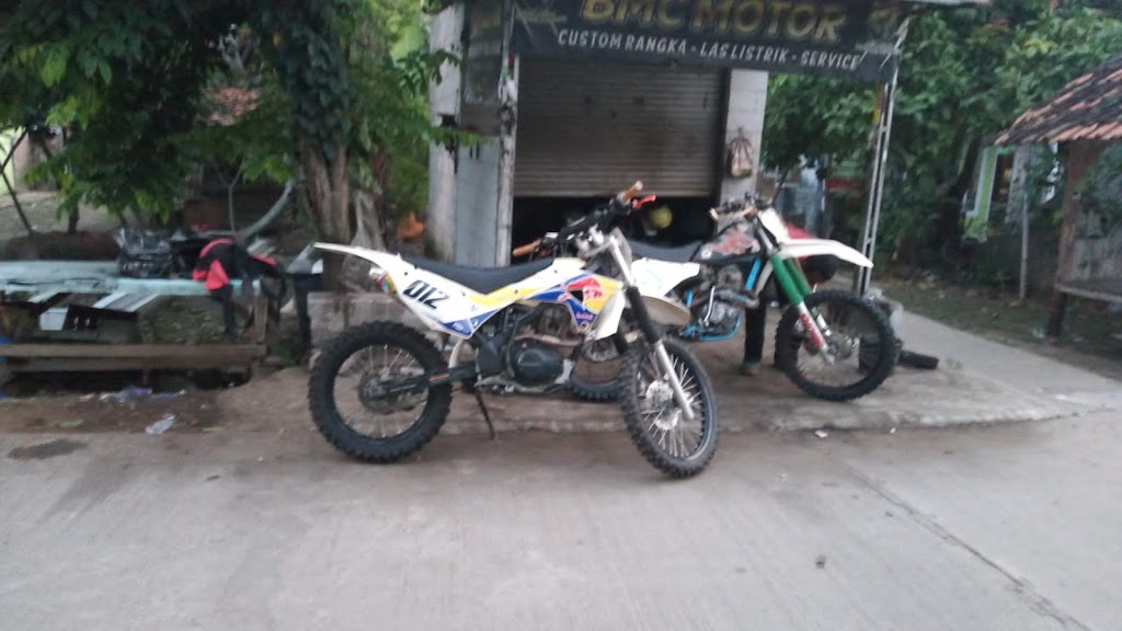 Bengkel motor BMC