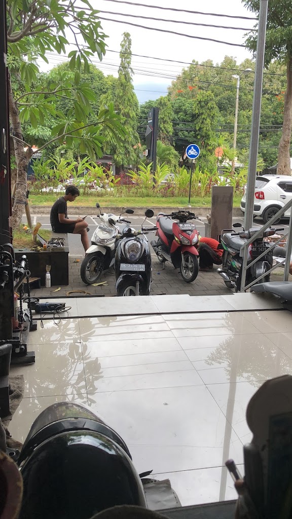 BENGKEL AGUNG SEDAYU MOTOR