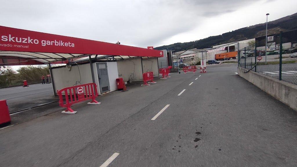 Gasolinera Cepsa, Zamudio — Estacion de servicio