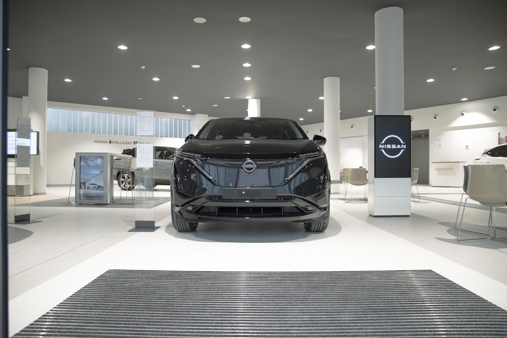 Nissan | Blendio Parayas — Interior