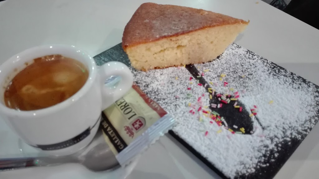 Bar "Casa Blanco" — Pastel