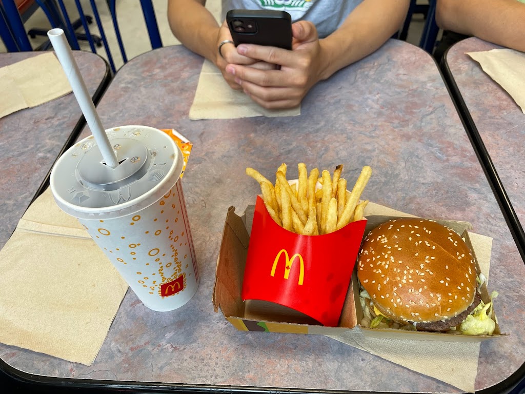 McDonald's in Victoriaville