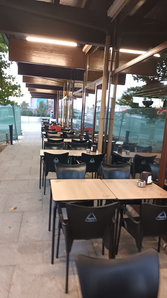 Restaurante Rio Tinto A Granxa — Ambiente