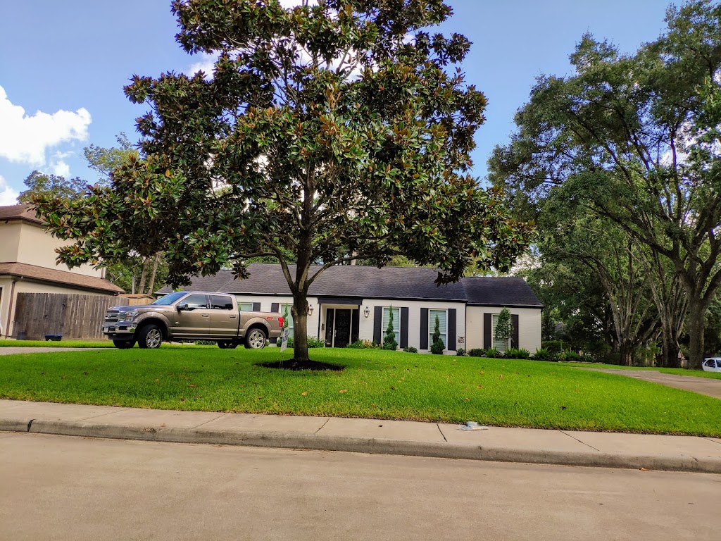 Plaza Oaks Club