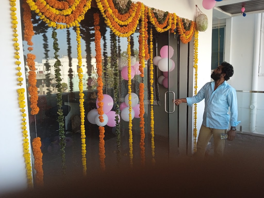 The Paris Unisex Salon