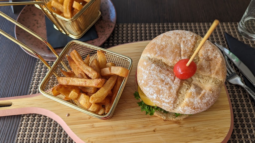 El Malecon De Mogan — Comida y bebida