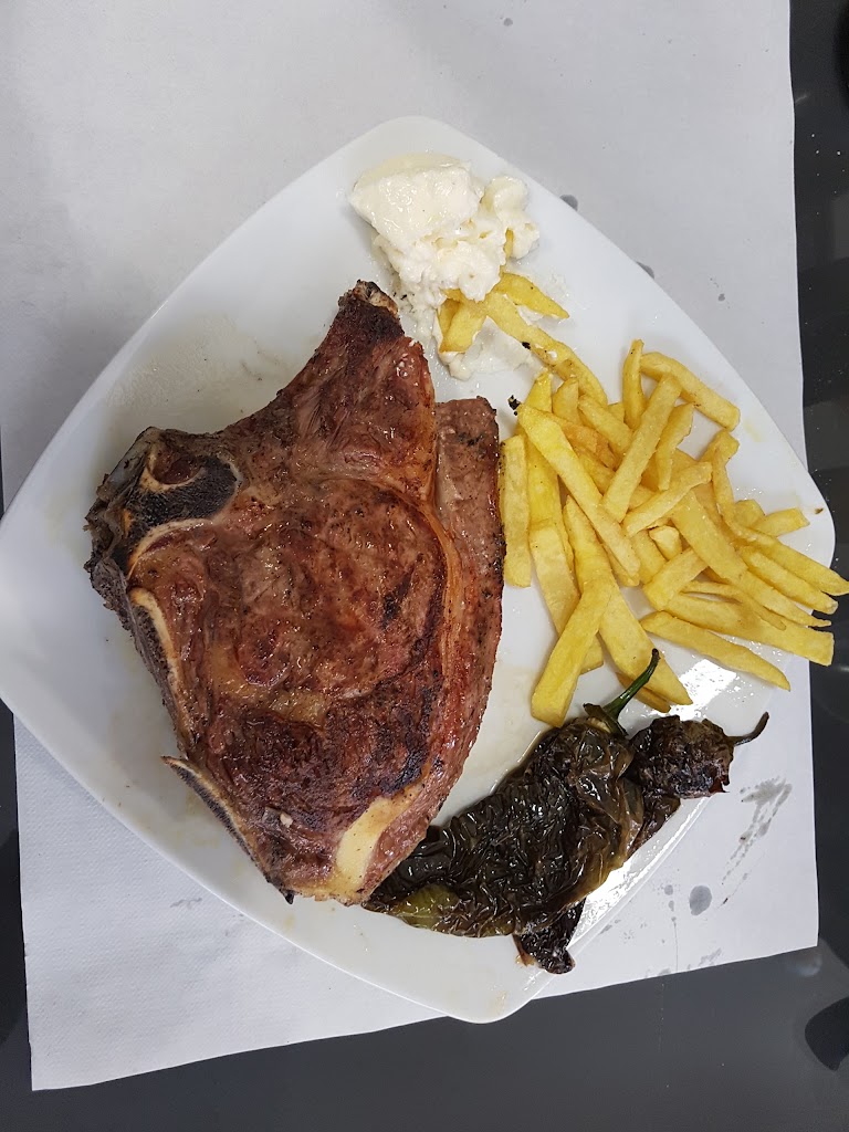 El Pirineu — Comida y bebida