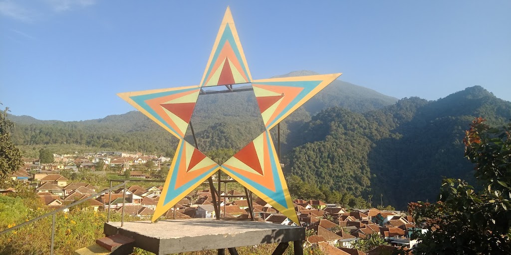 SUKAGEURI CISANTANA CAMP AREA