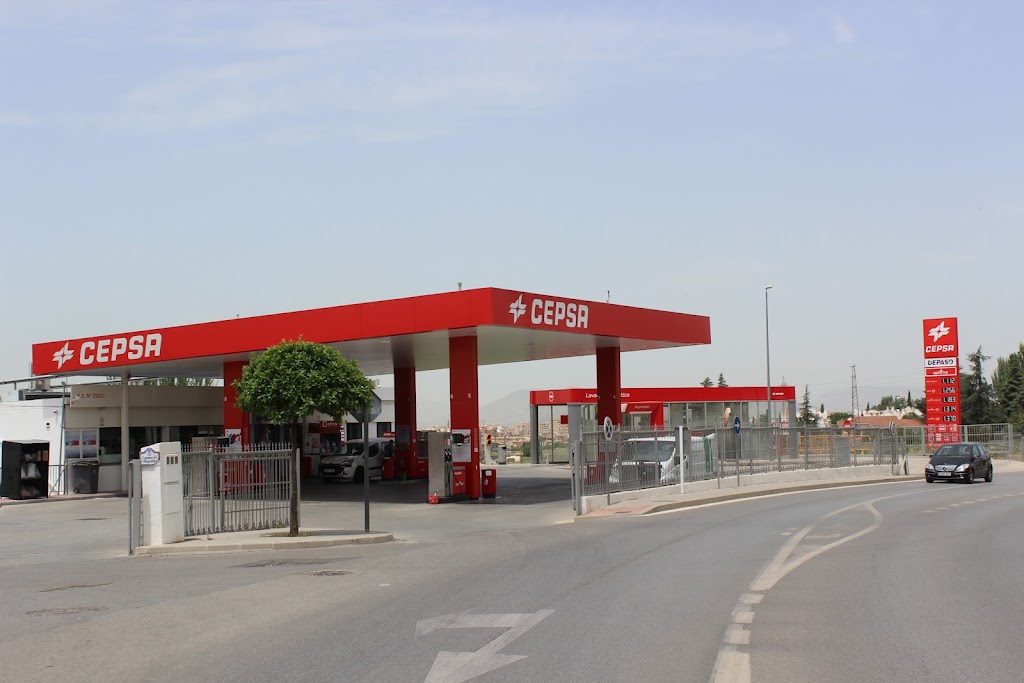 Estacion de servicio Cepsa — Surtidor de combustible