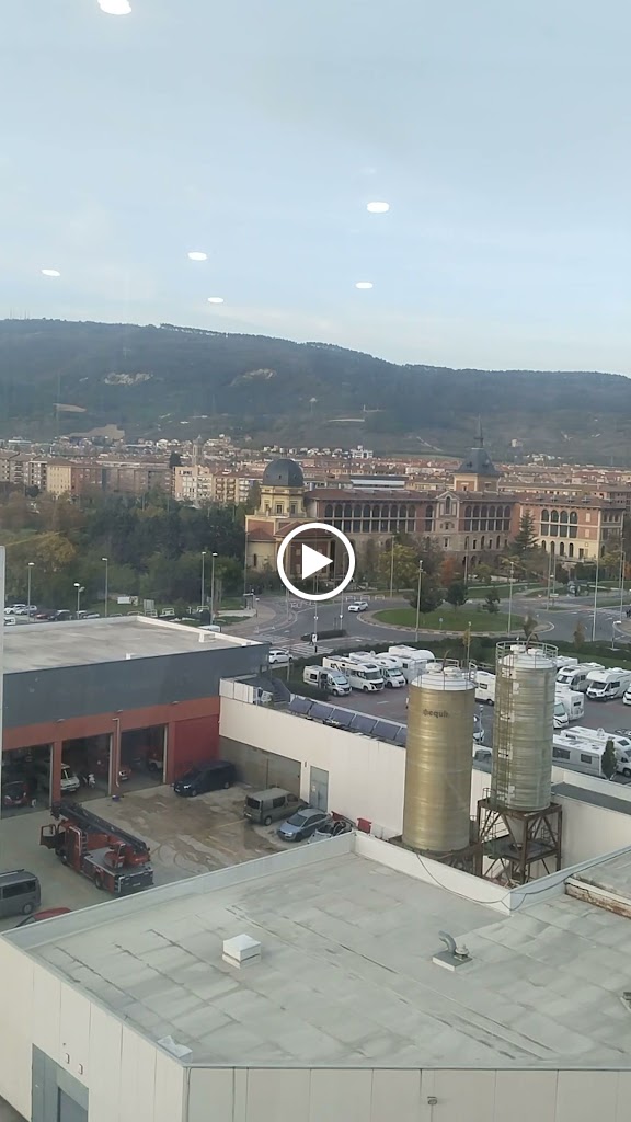 Estacion de servicio Moeve, antes Cepsa — Videos