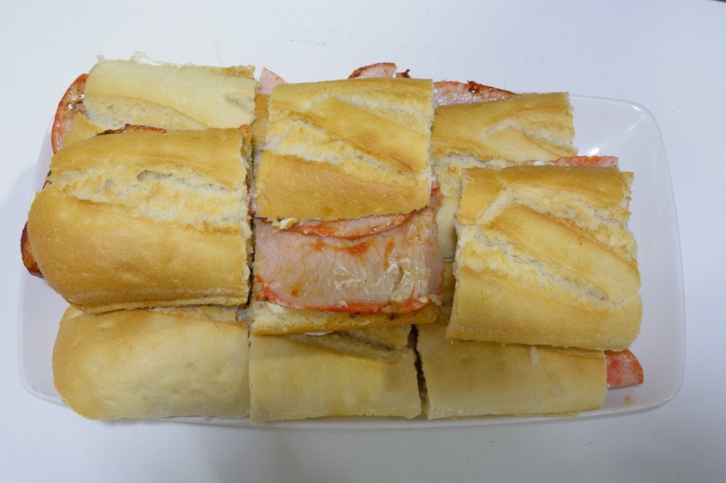 Cafe Bar Franc — Comida y bebida