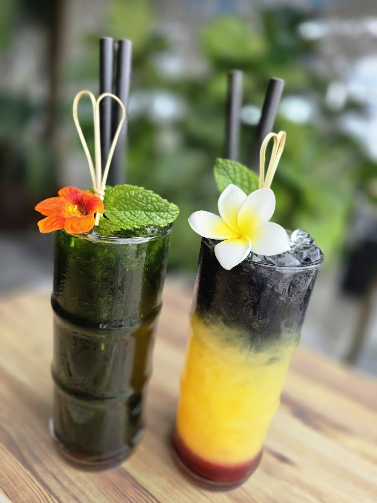 Blue Orange Lounge / Pool House Terrace — Comida y bebida