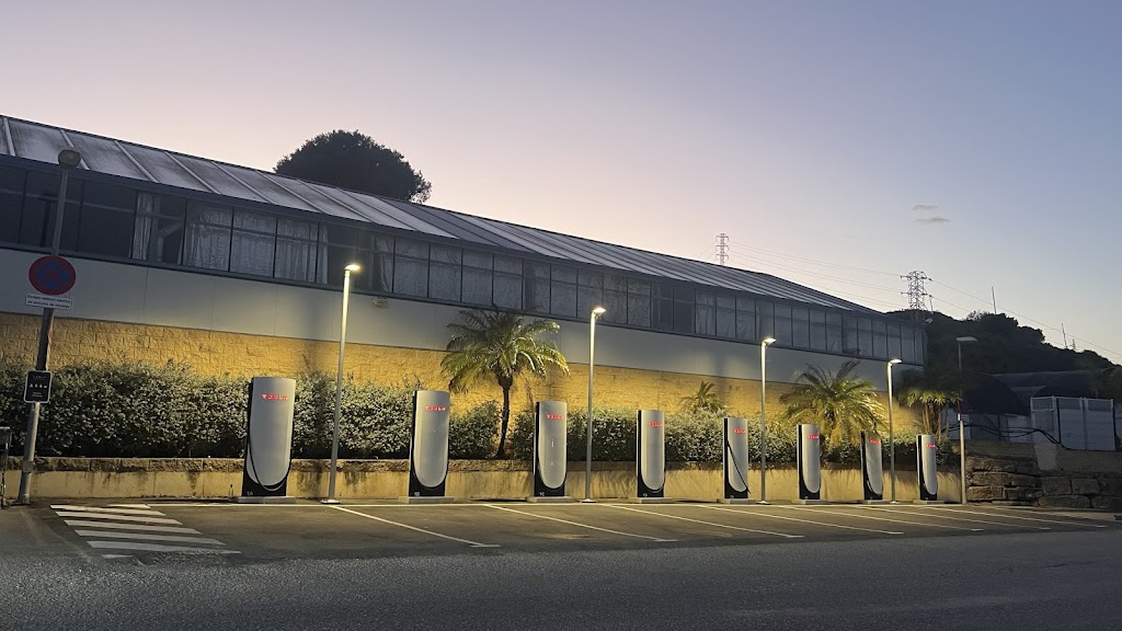 Tesla Supercharger